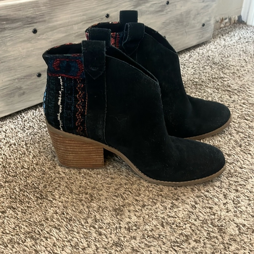 Tom’s Constance Printed Western Booties